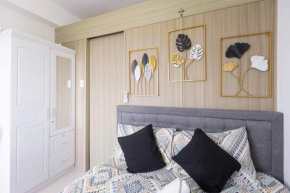 Cozy Staycation at Breeze Residences by JR - near MOA, Star City, Airport and World Trade Center